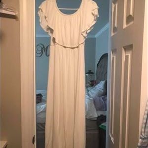 Maternity photo shoot off the shoulder gown.